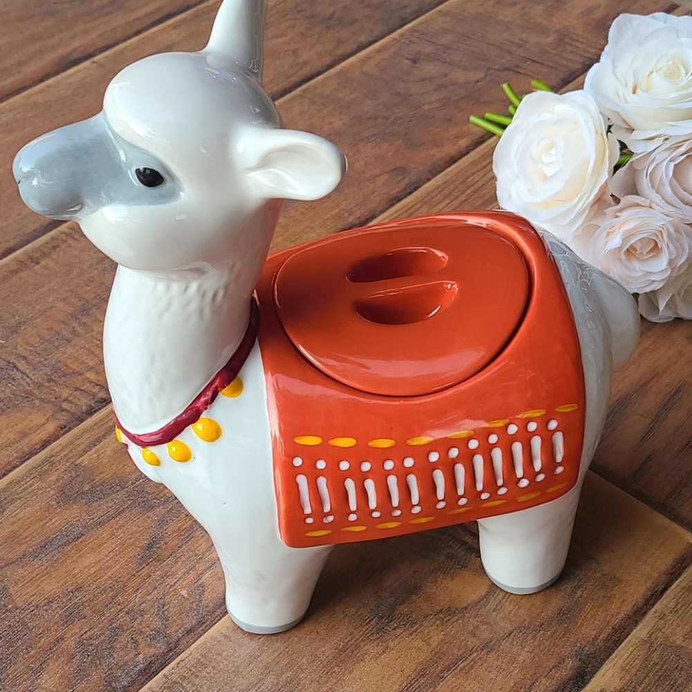 Never Used Llama Cookie Jar